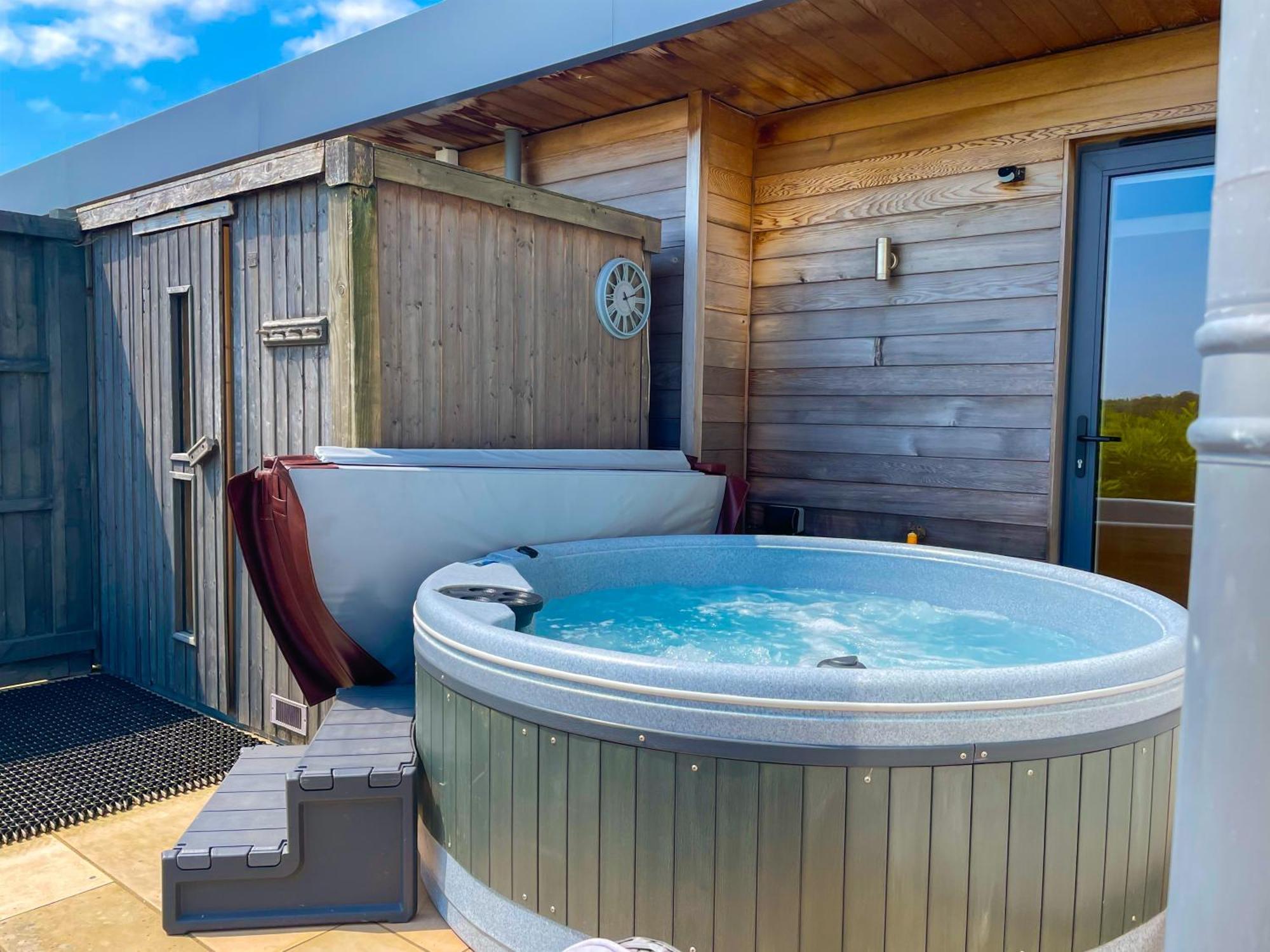 The Retreat, Sauna & Hot Tub, Charming & Cosy Gem Blandford Forum Esterno foto